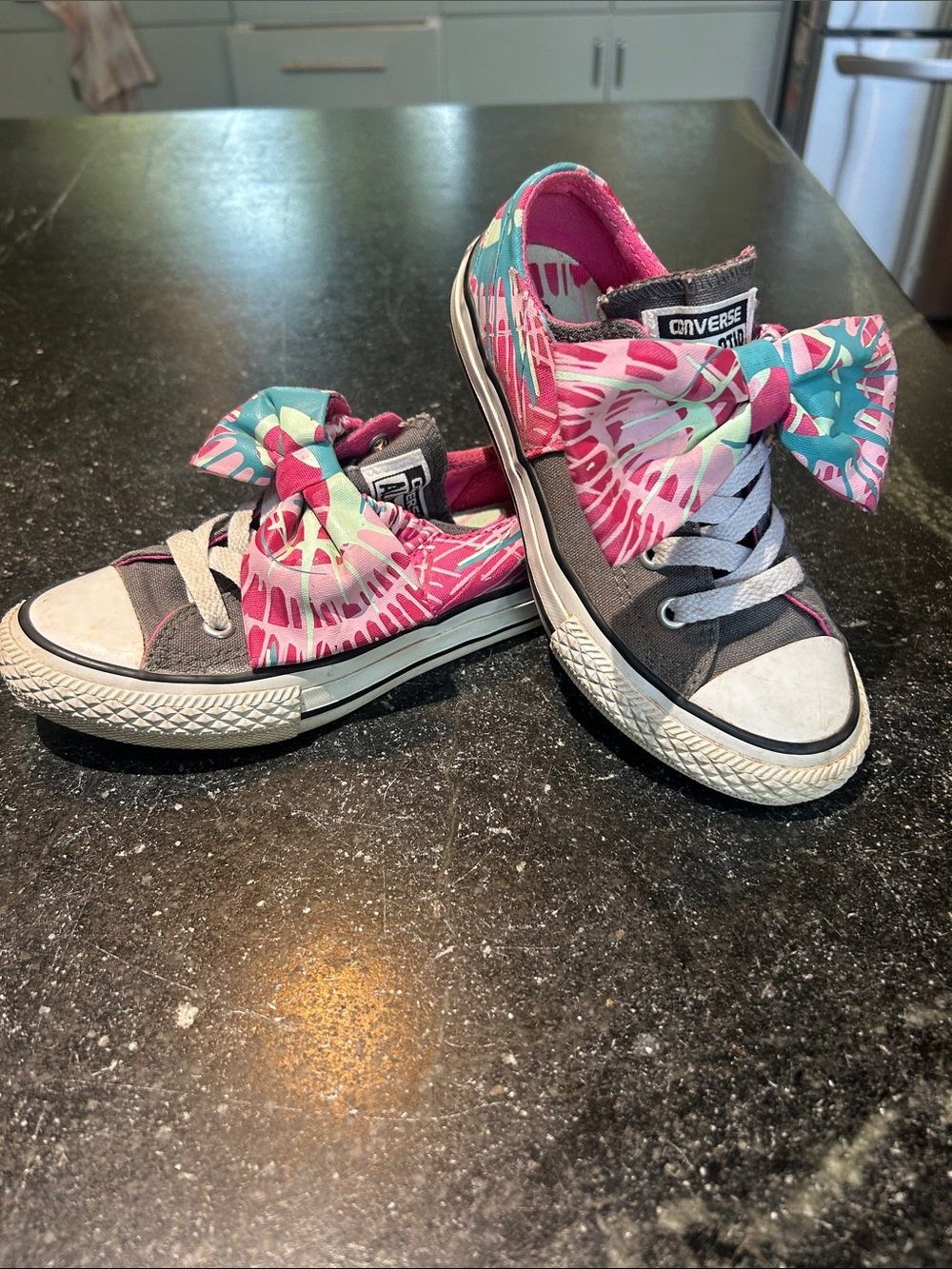 Converse Kids Low Top Sneakers in Gray with Pink & Teal Bow Accents